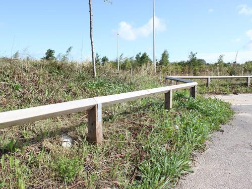 Diamond rail fencing